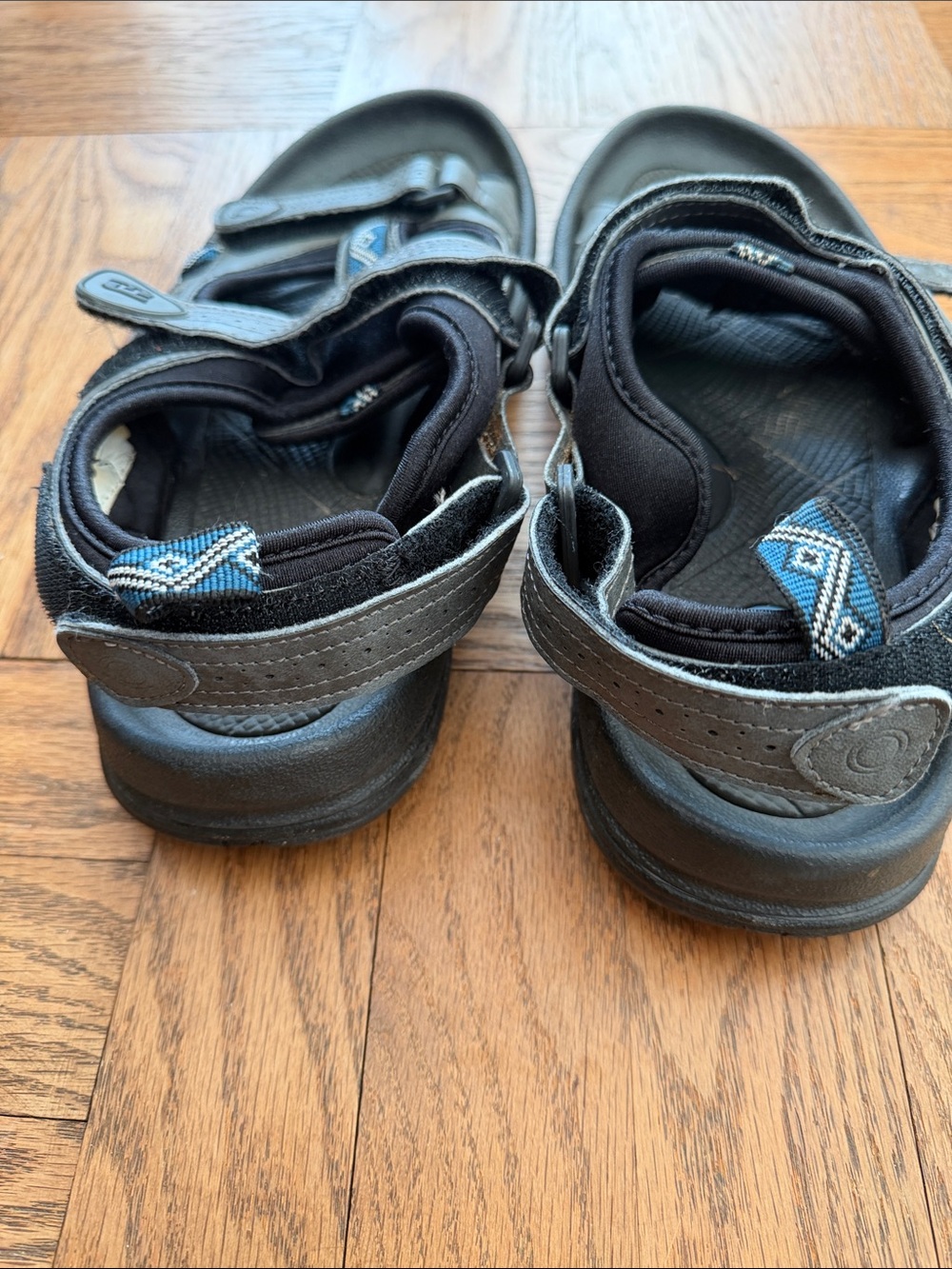FootJoy Men's Gray and Blue Adjustable Outdoor Sandals - Picture 4 of 4